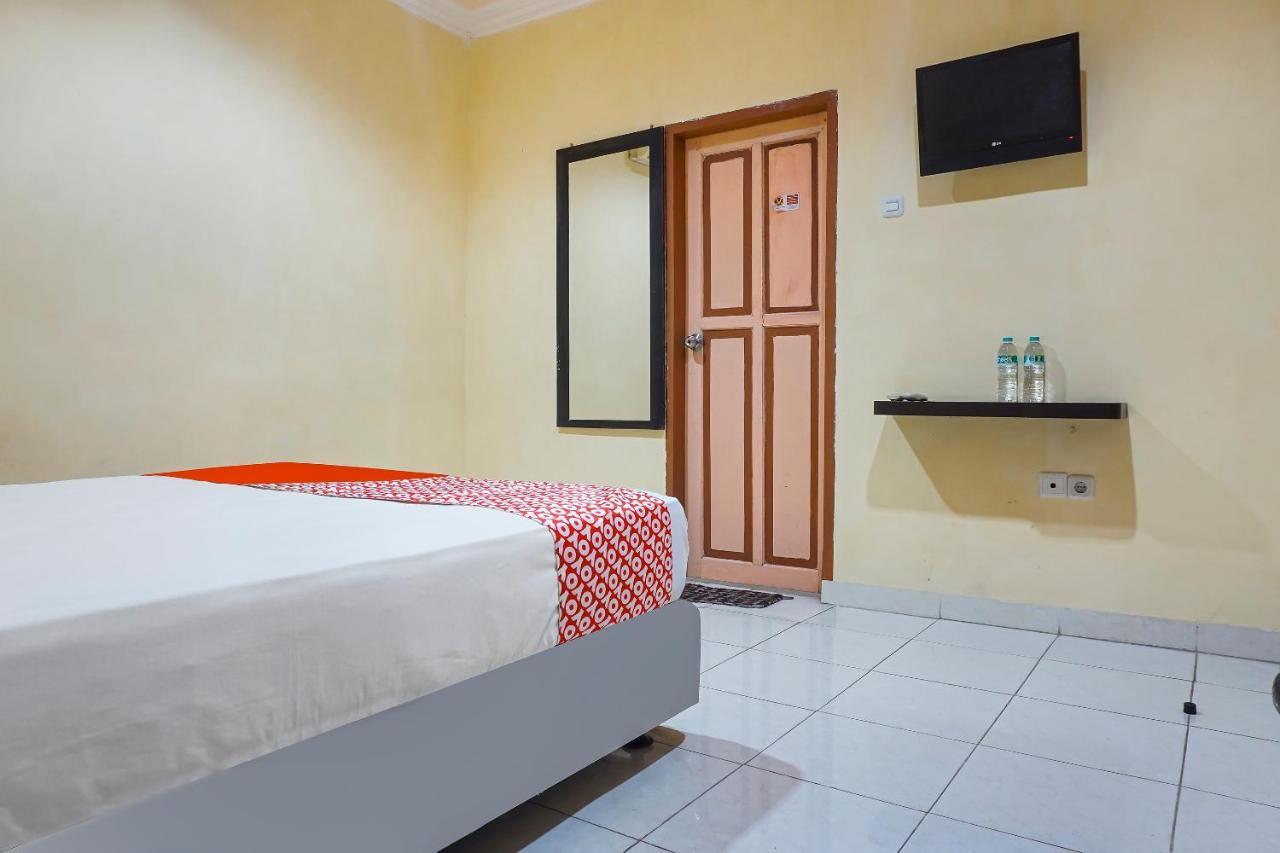 Oyo 90923 Makassar Cottage Balangberu 외부 사진
